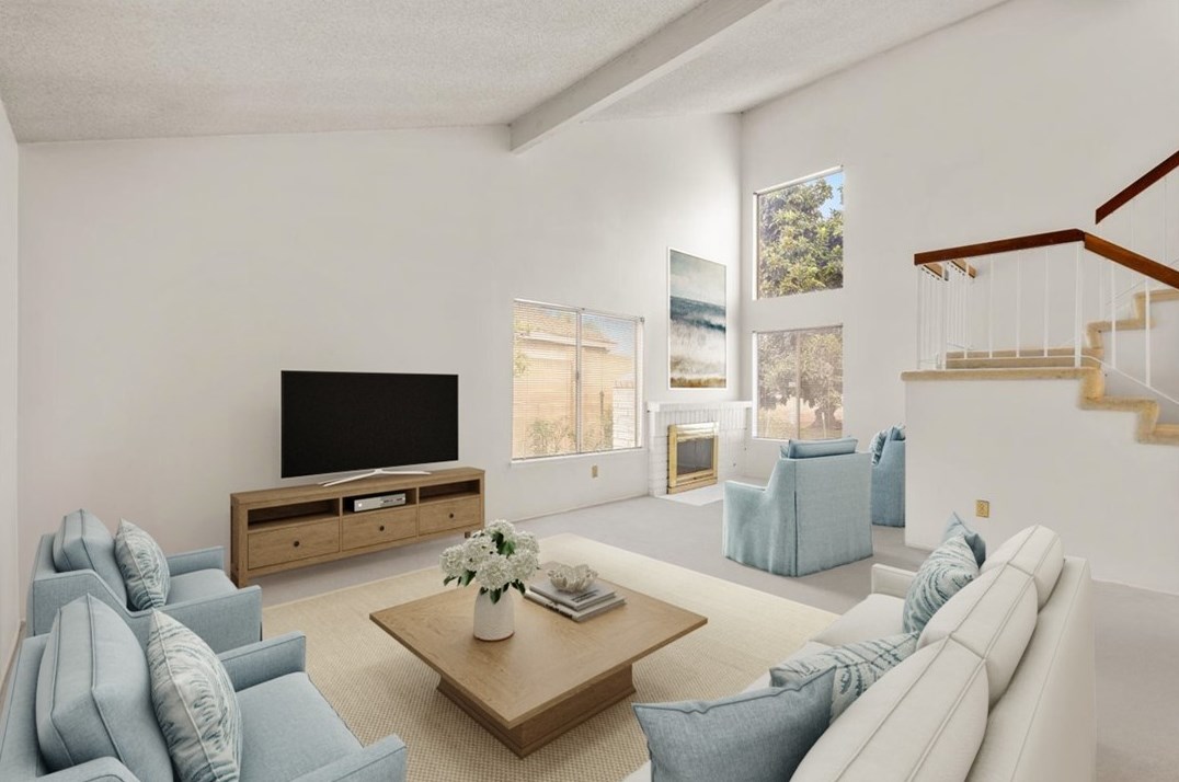2002 Moore Ave, Santa Ana, CA 92704-6133