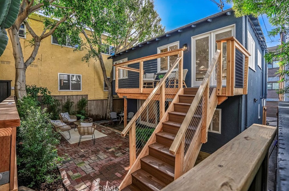 434 Bayview Dr, Hermosa Beach, CA 90254