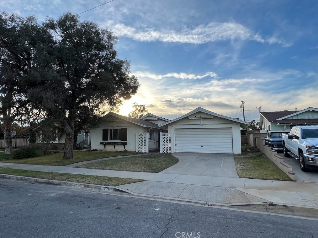 301 Westridge Ave, Covina, CA 91724-2922