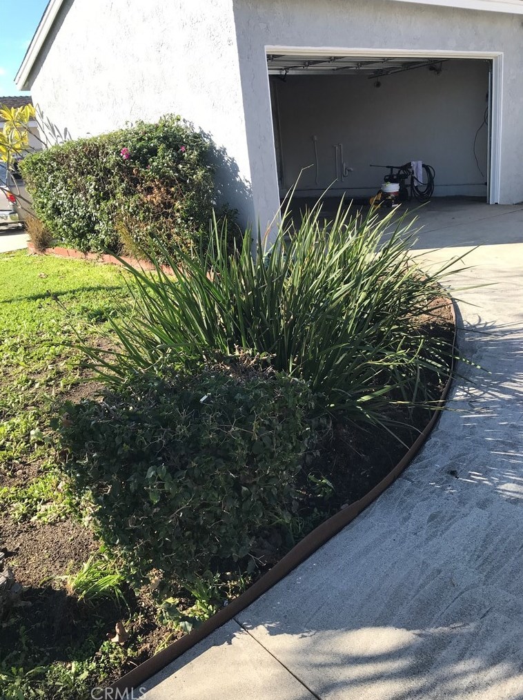2205 185th St, Torrance, CA 90504-5301