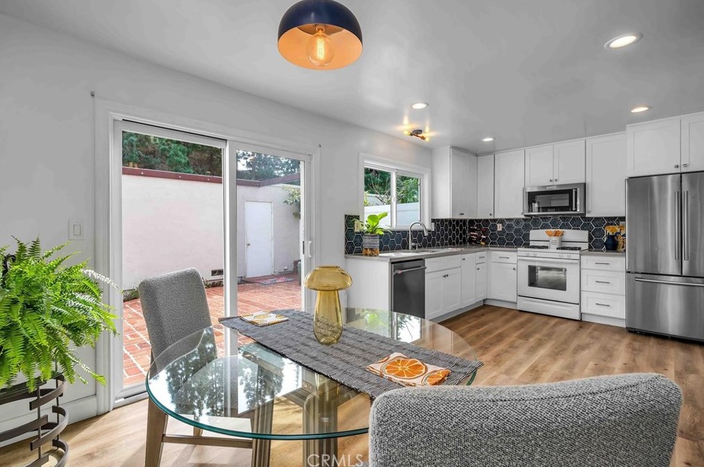 1727 Hollifield Ct, Palos Verdes Estates, CA 90275
