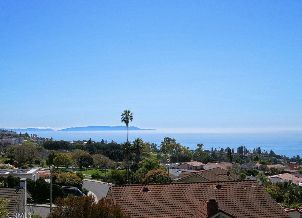 6424 Seabryn Dr, Palos Verdes Estates, CA 90275-4756