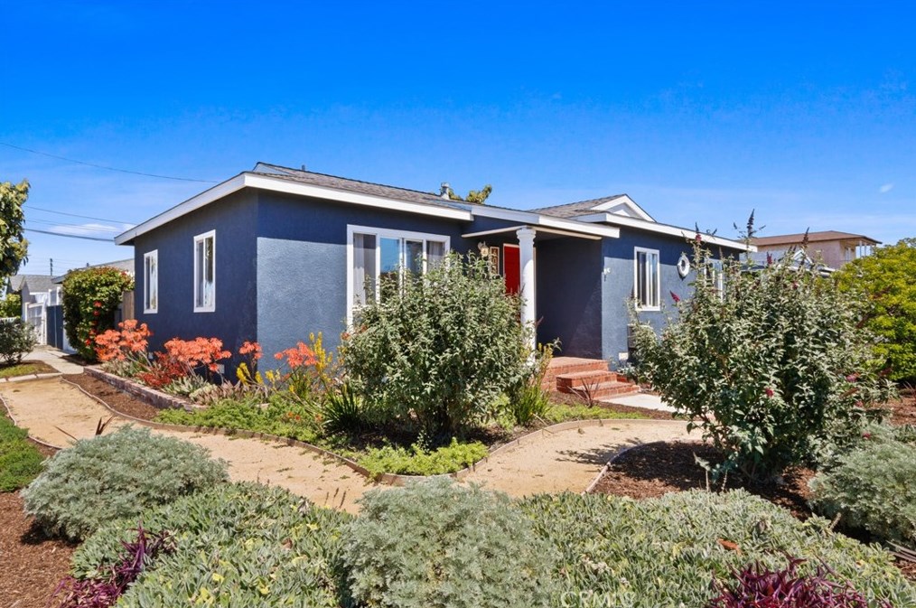603 225th St, Long Beach, CA 90745-4040