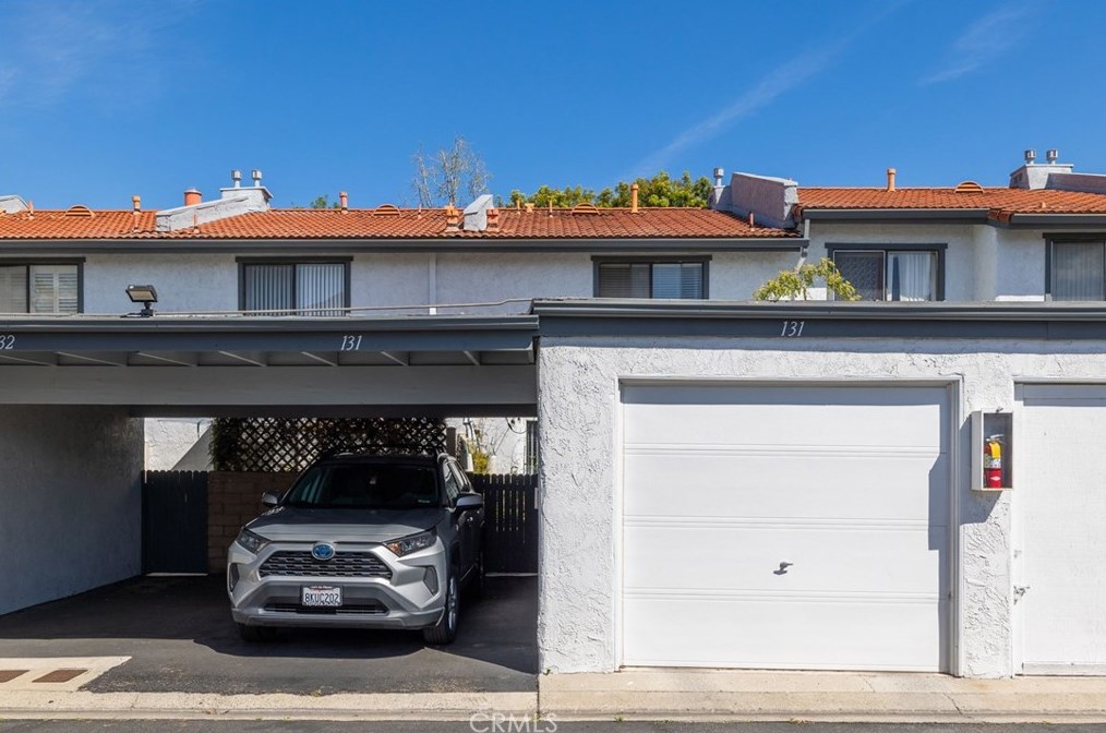 1910 Palmyra Ave, Orange CA 92866-2548 exterior