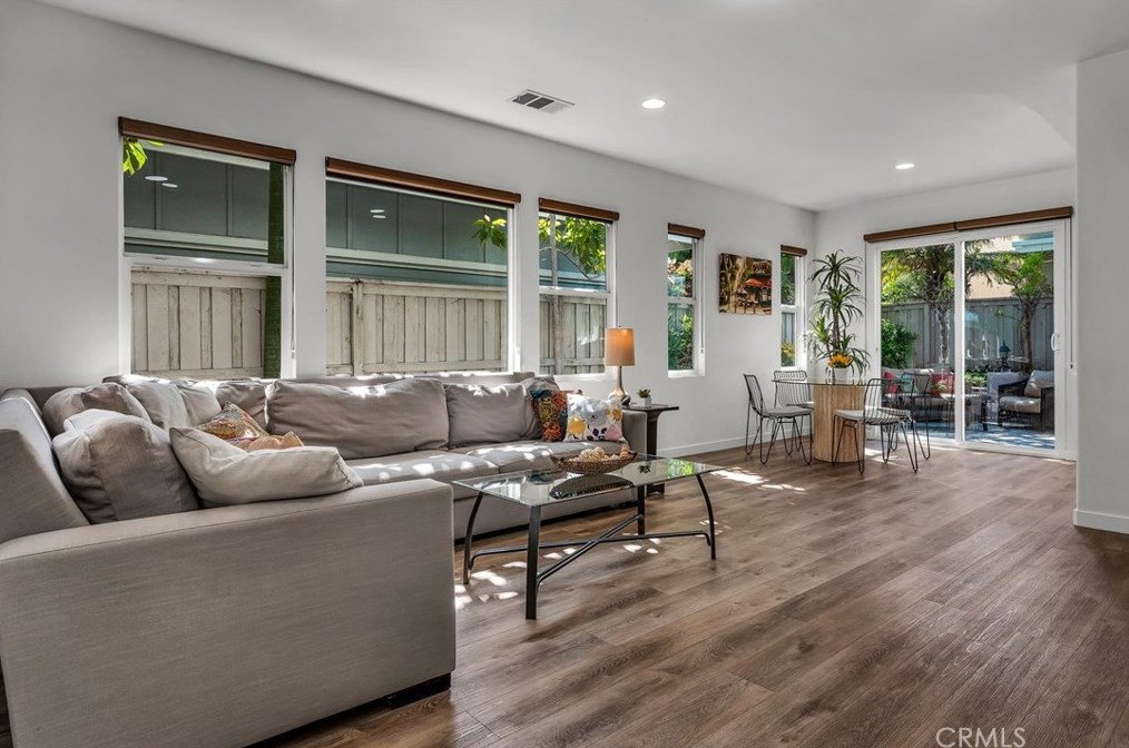 1200 Valle Ct, Torrance, CA 90502-1629