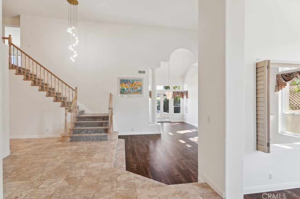 2660 Grandoaks Dr, Thousand Oaks CA 91361-5562 exterior