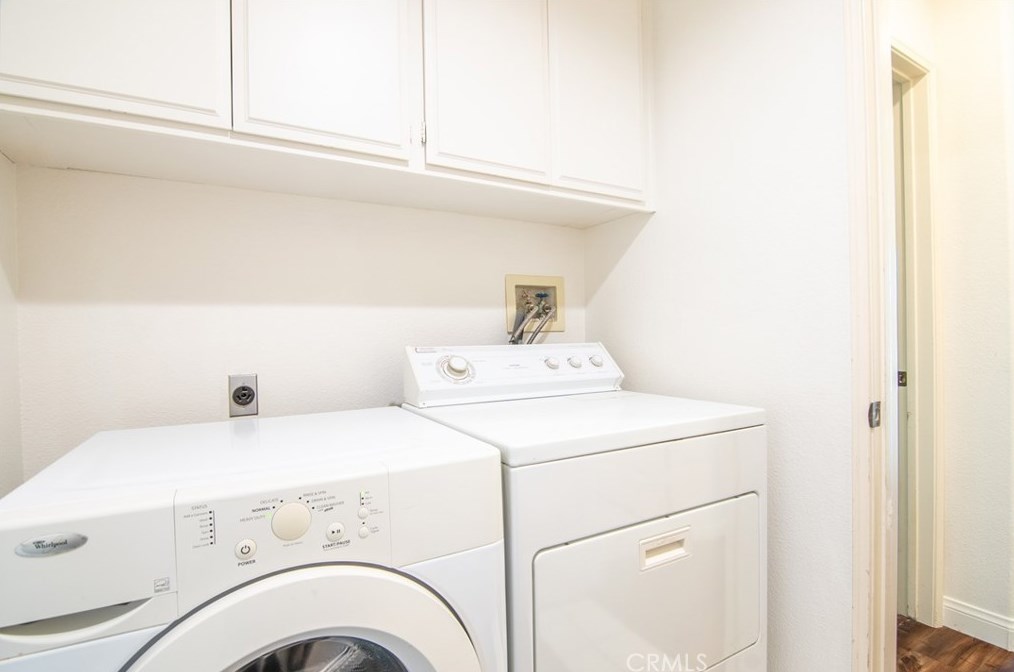 2660 Grandoaks Dr, Thousand Oaks CA 91361-5562 exterior