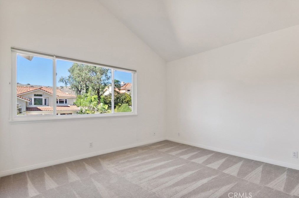 2660 Grandoaks Dr, Thousand Oaks CA 91361-5562 exterior