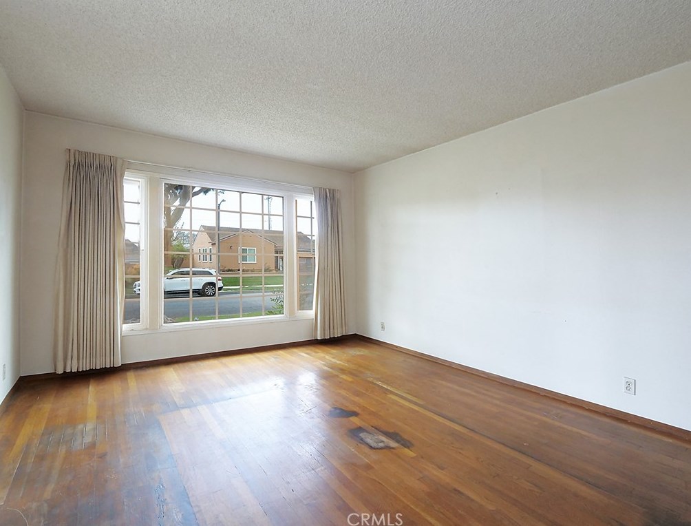 2713 Harvey Way, Lakewood CA  90712-3734 exterior