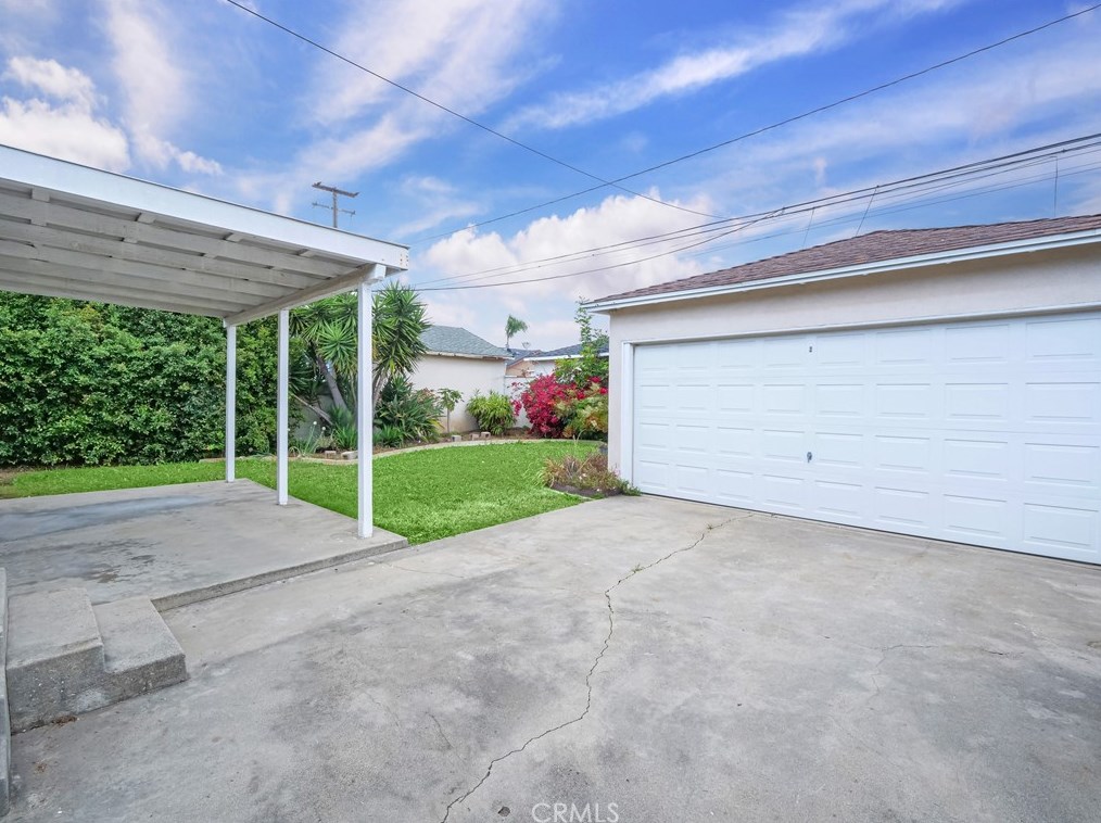2713 Harvey Way, Lakewood CA  90713-3315 exterior