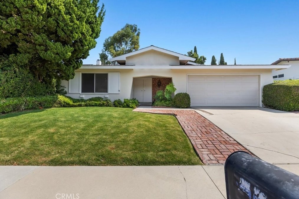 4921 Golden Arrow Dr, Palos Verdes Estates, CA 90275