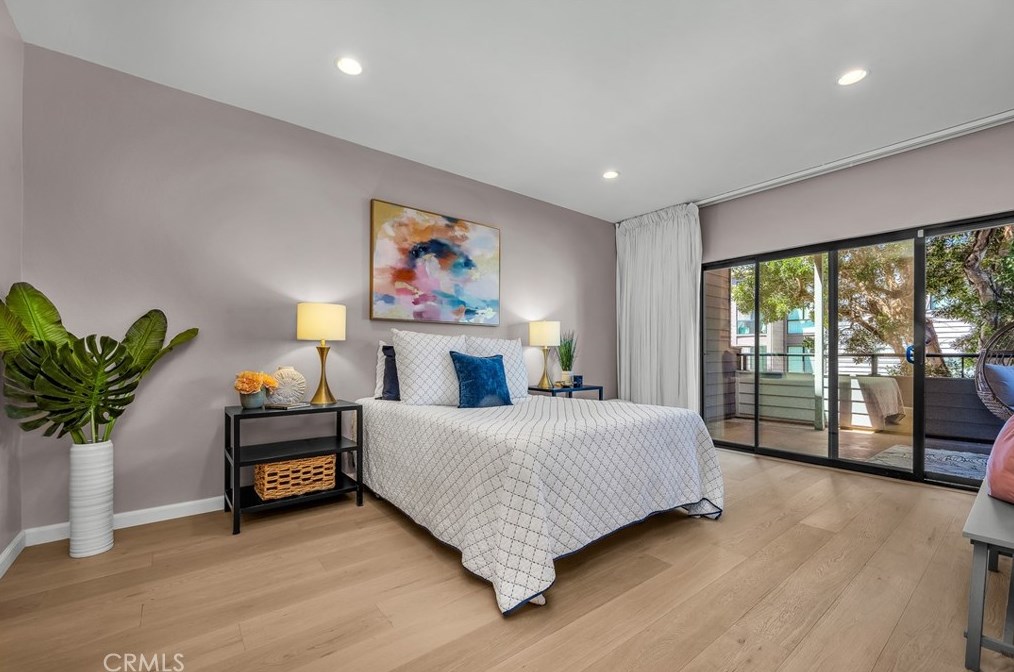 169 Calle Mayor, Redondo Beach CA  90277-6509 exterior