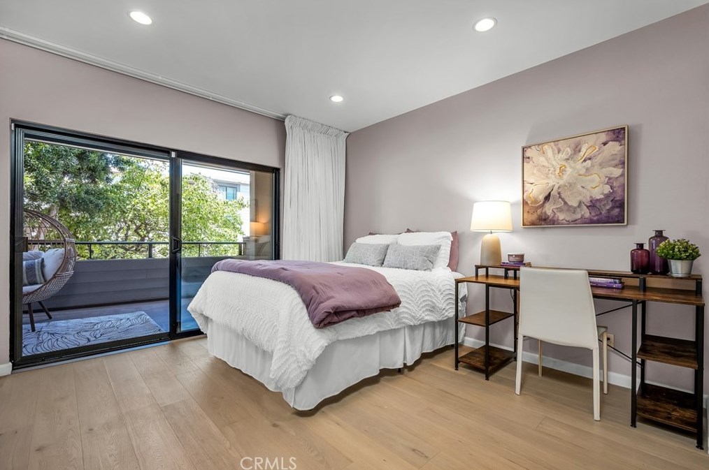 169 Calle Mayor, Redondo Beach CA  90277-6509 exterior