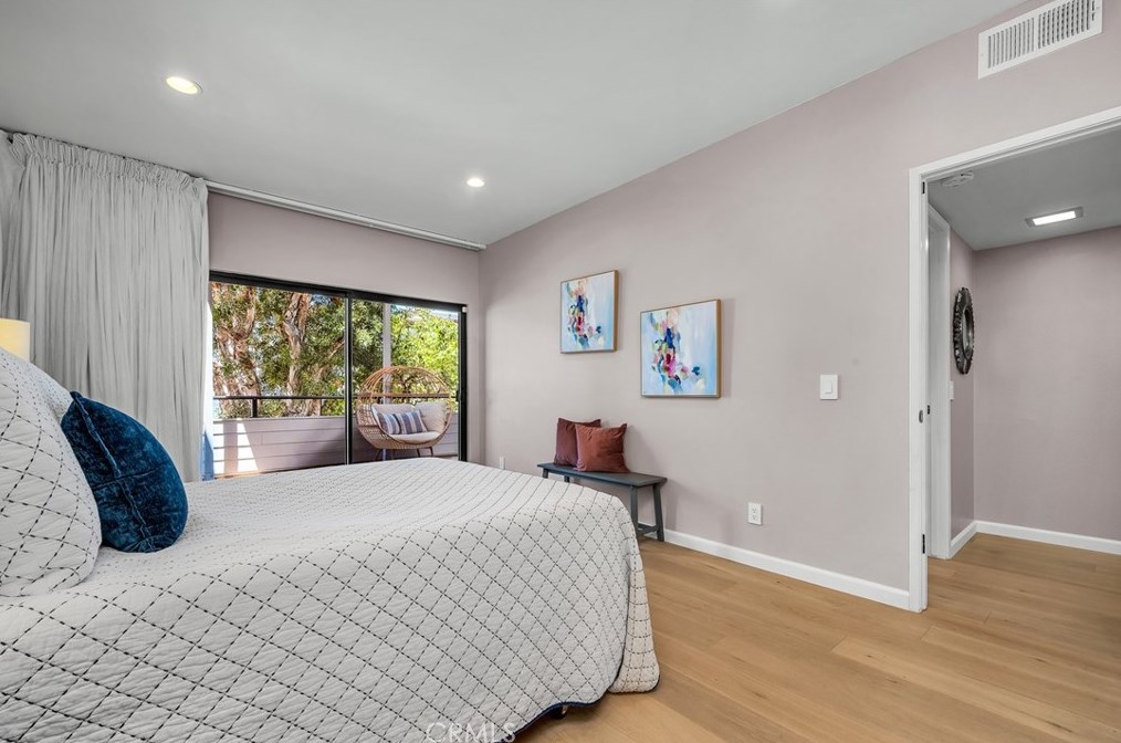 169 Calle Mayor, Redondo Beach CA  90277-6509 exterior