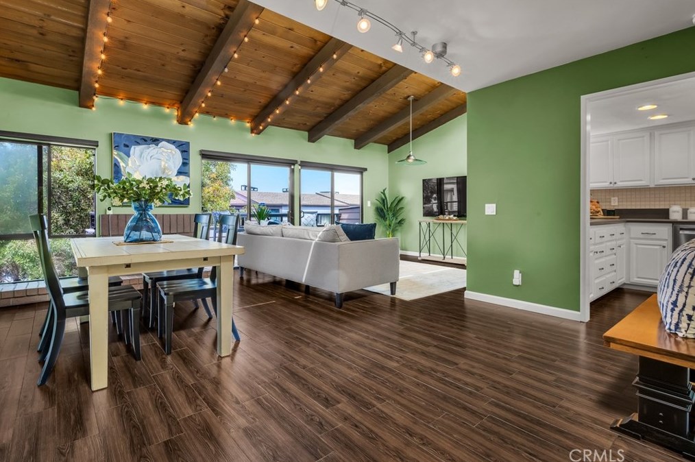 169 Calle Mayor, Redondo Beach CA  90277-6509 exterior