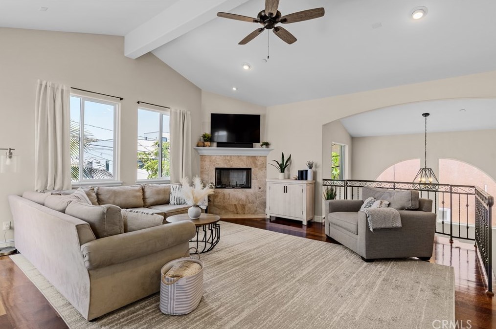 2318 Vanderbilt Ln, Redondo Beach, CA 90278-3779