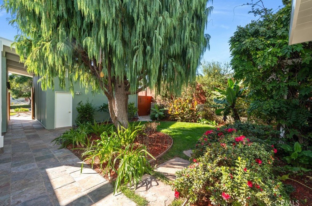 10 Packet Rd, Palos Verdes Estates, CA 90275