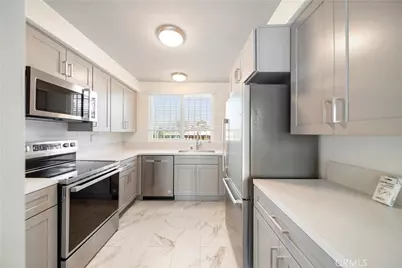 240 W Queen Street #10, Inglewood, CA 90301 - Photo 12