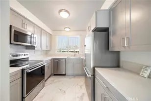 240 W Queen St, Inglewood, CA 90301 - Photo 12