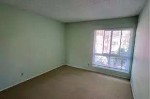 5600 Kensington Wy, Culver City, CA 90230 - Photo 16