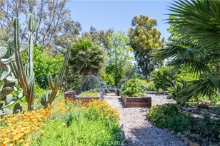 2 Chuckwagon Rd, Rolling Hills, CA 90274 - Photo 52