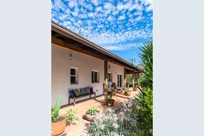 2 Chuckwagon Road, Rolling Hills, CA 90274 - Photo 44