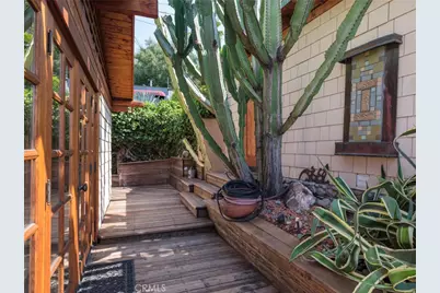 3950 De Longpre Avenue, Los Angeles, CA 90027 - Photo 46