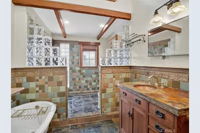 3950 De Longpre Avenue, Los Angeles, CA 90027 - Photo 26