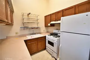 370 E Hillsdale St, Inglewood, CA 90302 - Photo 12