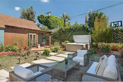 909 E Marshall Place, Long Beach, CA 90807 - Photo 52