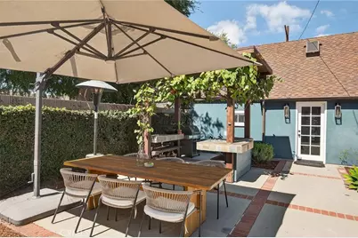 909 E Marshall Place, Long Beach, CA 90807 - Photo 54