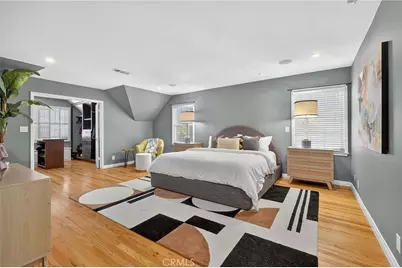 909 E Marshall Place, Long Beach, CA 90807 - Photo 24