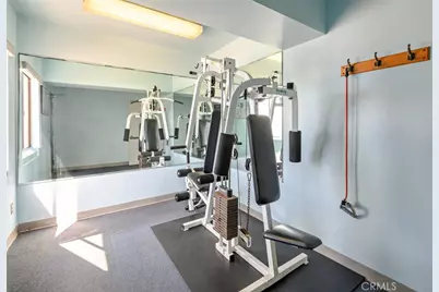 721 Esplanade #301, Redondo Beach, CA 90277 - Photo 18