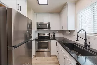 1108 Camino Real #407, Redondo Beach, CA 90277 - Photo 4