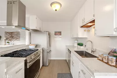 1720 Ardmore #221, Hermosa Beach, CA 90254 - Photo 6