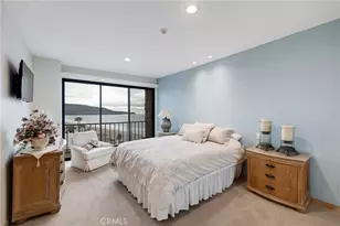 727 Esplanade, Redondo Beach, CA 90277 - Photo 44