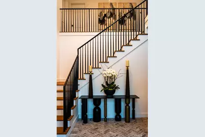 704 Apsley, Palos Verdes Estates, CA 90274 - Photo 2