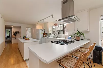 241 Horizon Avenue, Venice, CA 90291 - Photo 16