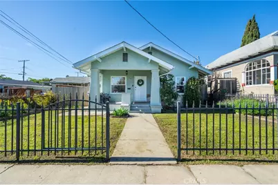 1725 S Centre Street, San Pedro, CA 90731 - Photo 2