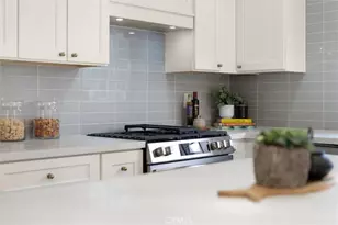 5732 Hillcrest Dr, Los Angeles, CA 90043 - Photo 56