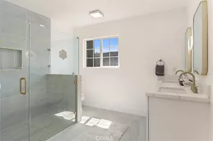 5732 Hillcrest Dr, Los Angeles, CA 90043 - Photo 22