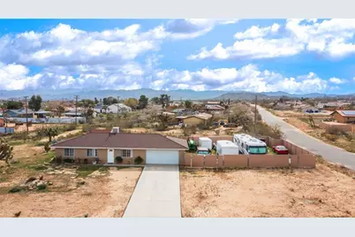 58375 Del Mar St, Yucca Valley, CA 92284 - Photo 2