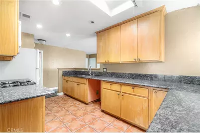 22025 Bonita, Carson, CA 90745 - Photo 14