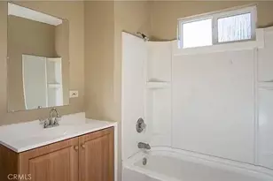 410 E 21st St, Long Beach, CA 90806 - Photo 12