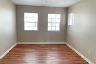 410 E 21st St, Long Beach, CA 90806 - Photo 12