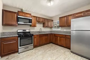 410 E 21st St, Long Beach, CA 90806 - Photo 8