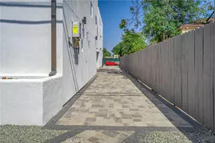 4453 Colfax Ave, Studio City, CA 91602 - Photo 30