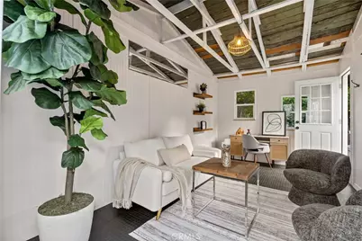 6072 Delphi, Los Angeles, CA 90042 - Photo 16