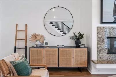 311 Aviation Place, Manhattan Beach, CA 90266 - Photo 8