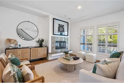 311 Aviation Place, Manhattan Beach, CA 90266 - Photo 1